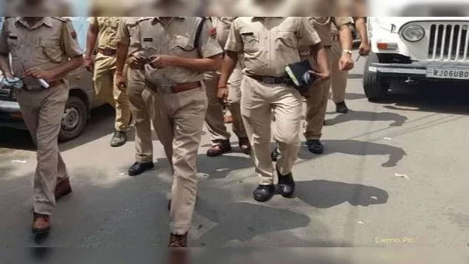 Haryana News: हरियाणा में चौंकाने वाली घटना, बदमाशों नें पुलिस के जवानों को बंधक बनाकर कई घंटे तक रखा बंदूक की नौंक पर