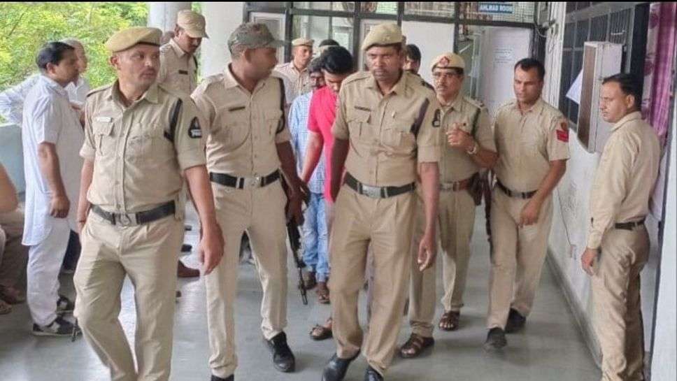 Crime News : 132 करोड़ की एफेड्रिन ड्रग मामले में DRI की टीम ने चार आरोपितों को हैदराबाद से प्रोडक्शन रिमांड पर लिया