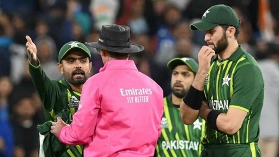 Pakistan Cricket Team: विश्व कप 2023 के लिए पाकिस्तान टीम का चयन, एक दिग्गज चोटिल तो दूसरे की वापसी