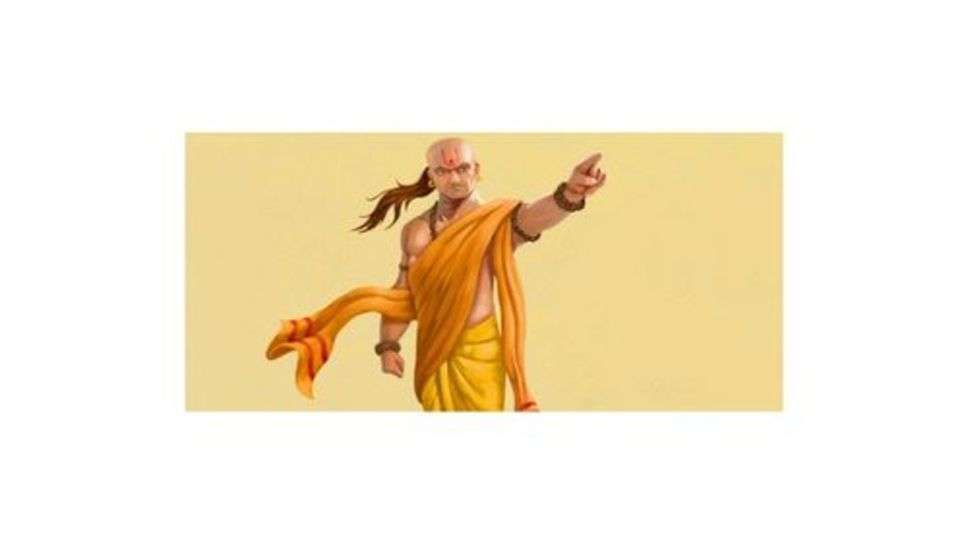 Chanakya Neeti: धनवान को भी बना देगी कंगाल,भूलकर भी न करें ये काम