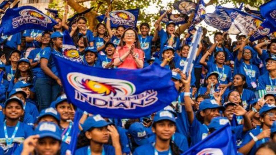 Nita Ambani :  19 हजार लड़कियों ने नीता अंबानी के साथ स्टेडियम में मनाया, मुंबई इंडियन की जीत का जश्न