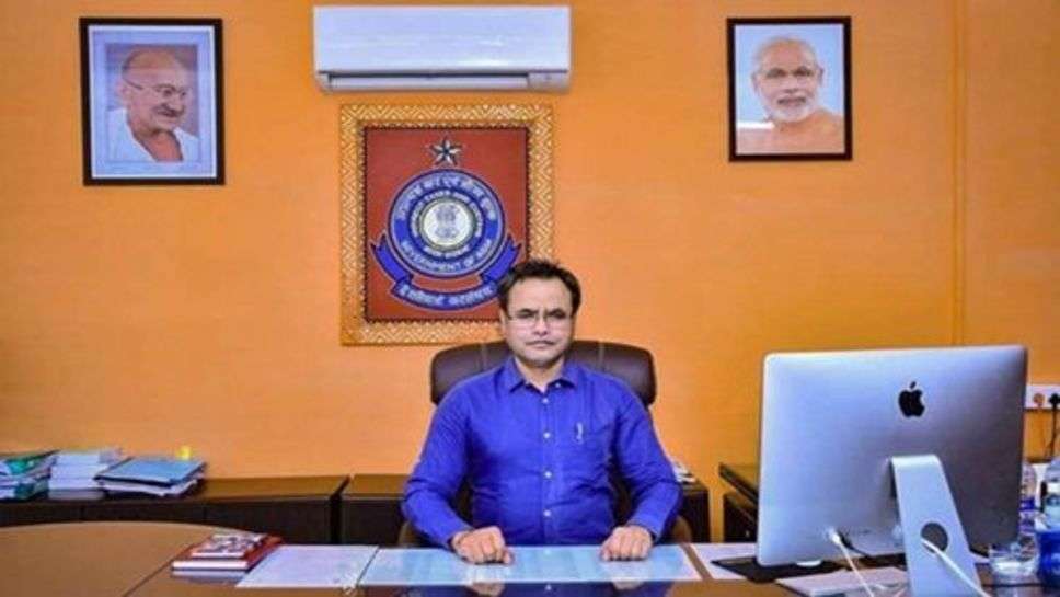 Success Story Of IAS : स्कूल टाइम में हुआ कई बार फैल, आगे चलकर बन गया IRS अफसर