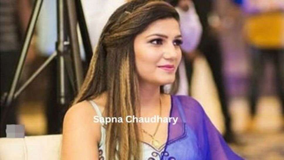 Sapna Chaudhary Dance Video: सपना चौधरी ने किया स्टेज तोड़ डांस, लोगों की उमड़ी भीड़