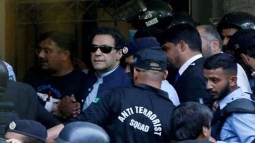 Imran Khan Arrested: पाकिस्तान के पूर्व प्रधानमंत्री दोषी करार 3 साल का लगा झटका