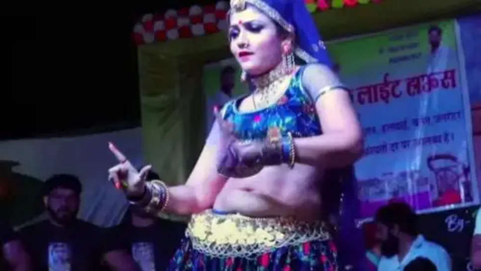 Gori Nagori Dance Video  :  गोरी नागोरी ने घाघरा-चोली में किया ऐसा डांस, देखकर फैंस हुए दीवाने